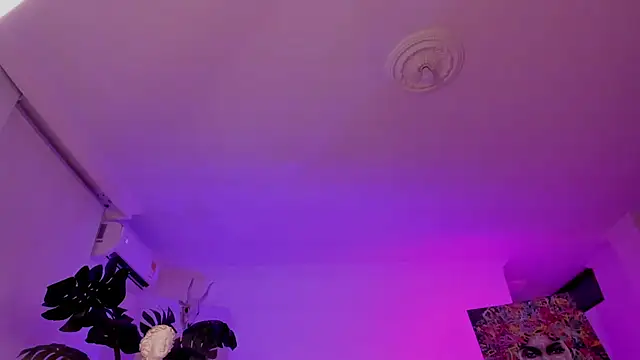 Taylor  foxxx online show from 03-18-25, 04:18