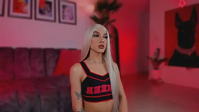 Taylor  foxxx online show from 04-01-26, 05:42