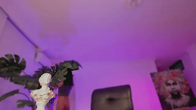 Taylor  foxxx online show from 02-24-25, 07:11