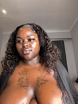 Honeycoco0211 online show from 04-07-26, 06:15