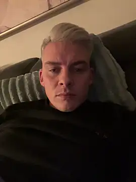 Paule19cm online show from 12-29-24, 10:57