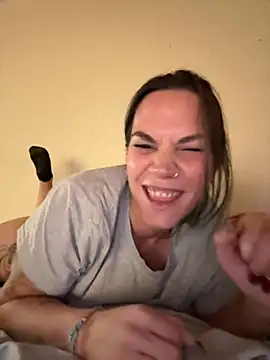 Snapshot of Lady_Knaller chatting on 10-08-25, 06:30 Lady Knaller online show from 10-08-25, 06:30