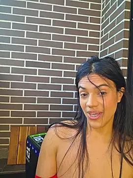 Snapshot of Deisy_Torres chatting on 05-03-26, 08:45 Deisy Torres online show from 05-03-26, 08:45