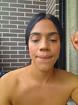 Snapshot of Deisy_Torres chatting on 05-17-26, 08:31 Deisy Torres online show from 05-17-26, 08:31