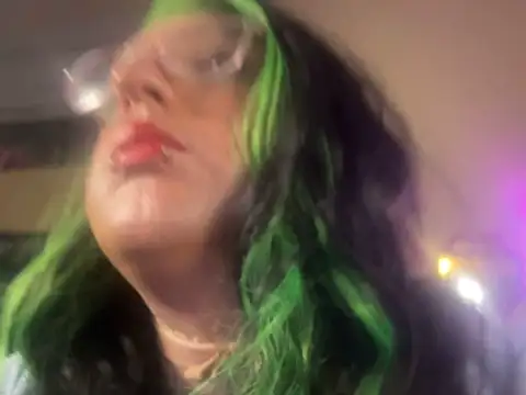 Snapshot of Blakelytgirl chatting on 02-19-26, 05:15 Blakelytgirl online show from 02-19-26, 05:15