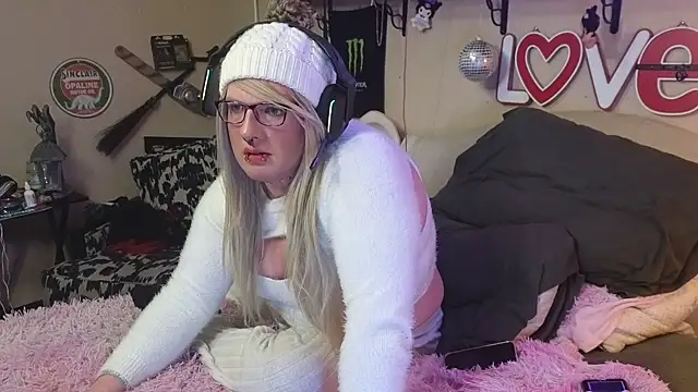 Blakelytgirl online show from 02-06-25, 05:40