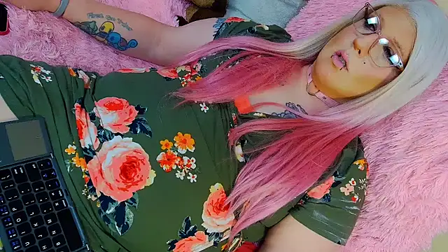 Blakelytgirl online show from 04-27-26, 06:55
