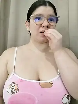 Snapshot of Danzel1105 chatting on 04-26-26, 03:15 Danzel1105 online show from 04-26-26, 03:15