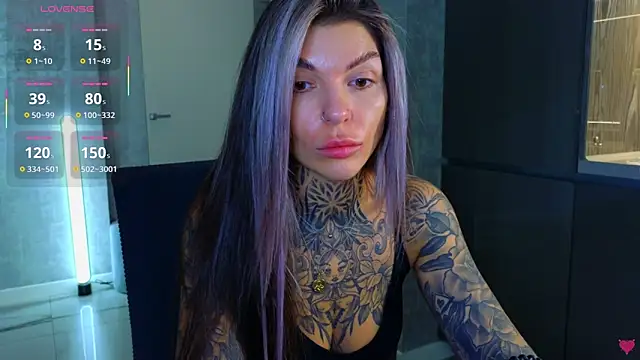 Snapshot of tattooedBabyy chatting on 09-30-25, 06:30 tattooedBabyy online show from 09-30-25, 06:30