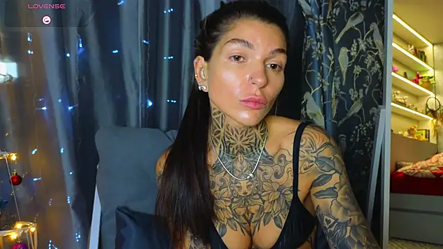 tattooedBabyy online show from 12-21-25, 10:17