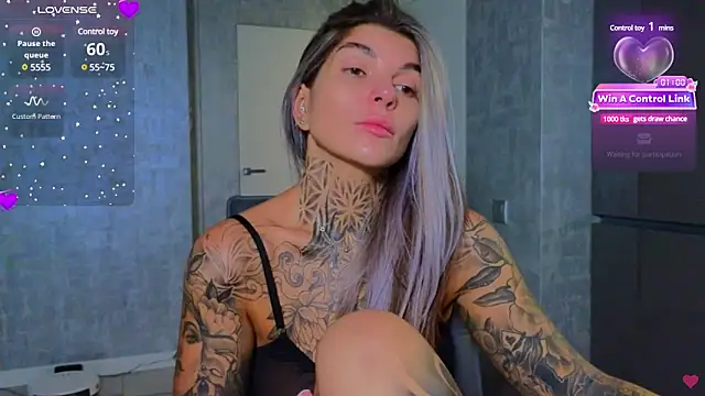 Snapshot of tattooedBabyy chatting on 02-02-25, 11:07 tattooedBabyy online show from 02-02-25, 11:07