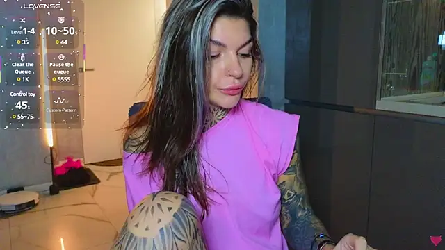 Snapshot of tattooedBabyy chatting on 03-20-25, 11:16 tattooedBabyy online show from 03-20-25, 11:16