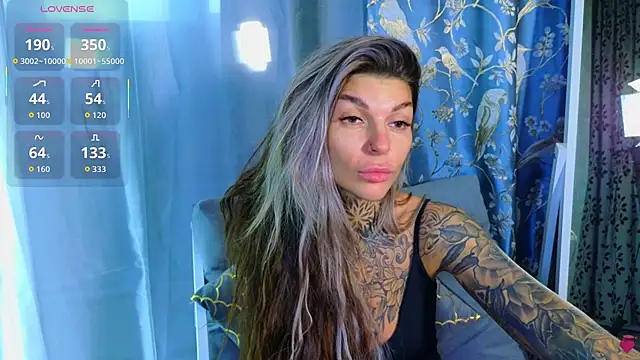 Snapshot of tattooedBabyy chatting on 10-09-25, 08:26 tattooedBabyy online show from 10-09-25, 08:26