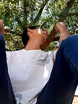 Snapshot of takumysexy chatting on 12-05-24, 05:33 takumysexy online show from 12-05-24, 05:33