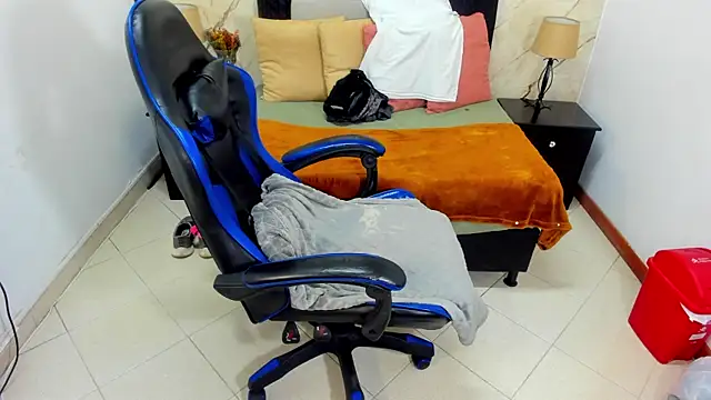 queen ebony 69 online show from 07-10-26, 03:39