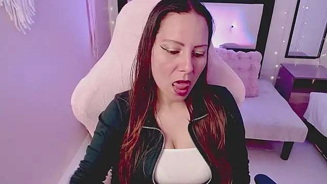camila delarosa online show from 05-08-26, 04:44