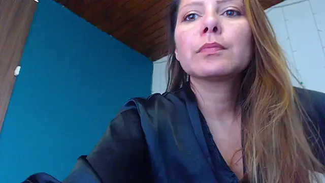 camila delarosa online show from 02-06-25, 07:18