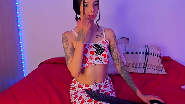 Snapshot of ChloeAddamss chatting on 05-26-26, 11:03 ChloeAddamss online show from 05-26-26, 11:03