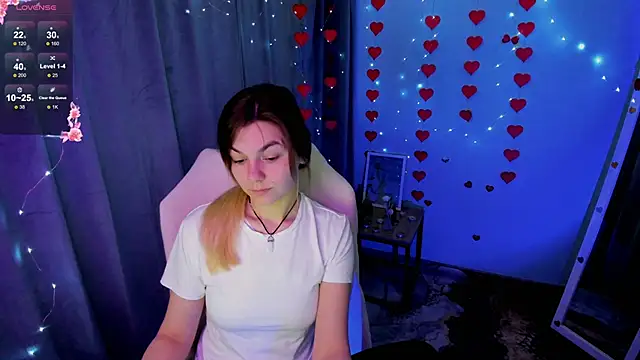 Snapshot of Sweet_me_ chatting on 04-10-26, 05:47 Sweet me online show from 04-10-26, 05:47