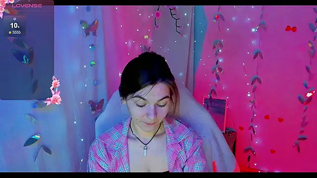 Snapshot of Sweet_me_ chatting on 06-16-26, 06:13 Sweet me online show from 06-16-26, 06:13