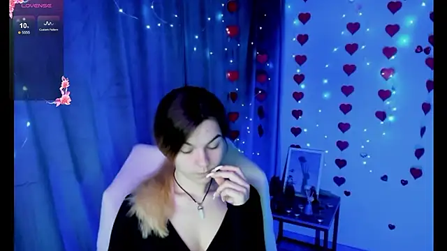 Snapshot of Sweet_me_ chatting on 03-19-26, 06:46 Sweet me online show from 03-19-26, 06:46