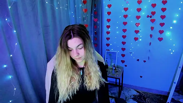 Snapshot of Sweet_me_ chatting on 03-20-26, 06:47 Sweet me online show from 03-20-26, 06:47