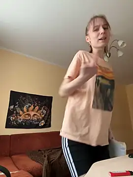 Snapshot of Crayzy_Luv chatting on 02-10-25, 10:20 Crayzy Luv online show from 02-10-25, 10:20