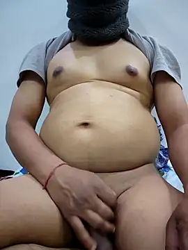 Snapshot of uttam19 chatting on 03-22-25, 09:53 uttam19 online show from 03-22-25, 09:53