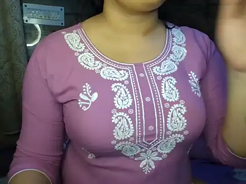 Trezza online show from 09-10-25, 07:35