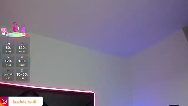 ScarlettAndClark online show from 11-28-25, 12:05