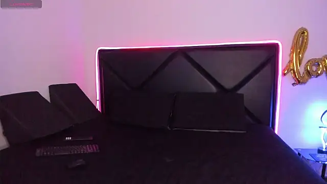 ScarlettAndClark online show from 02-28-26, 05:40