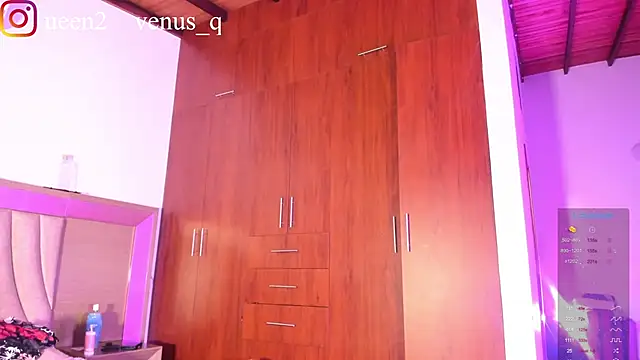 Venus queenn online show from 10-01-25, 02:27