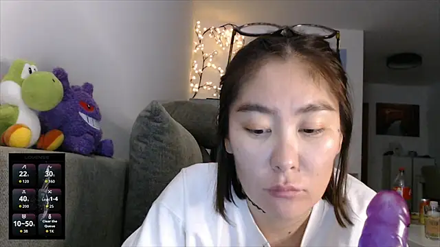 Kunimitsuu  online show from 10-04-25, 10:33