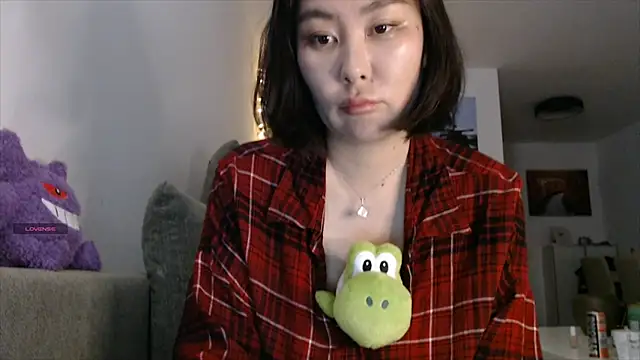 Kunimitsuu  online show from 09-24-25, 08:48