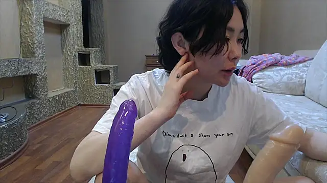 Kunimitsuu  online show from 02-16-25, 11:39