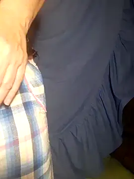 Snapshot of FameLara chatting on 09-10-25, 10:42 FameLara online show from 09-10-25, 10:42