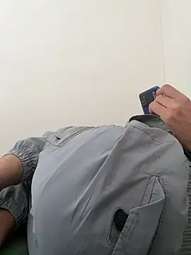 zecd14 online show from 03-18-25, 06:28