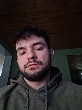 Snapshot of Mitchums chatting on 01-15-26, 02:42 Mitchums online show from 01-15-26, 02:42