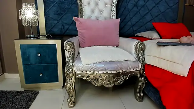 Janna Rousse  online show from 10-21-25, 12:04