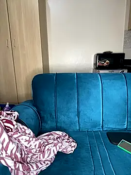 creamy shaah online show from 10-17-25, 01:57