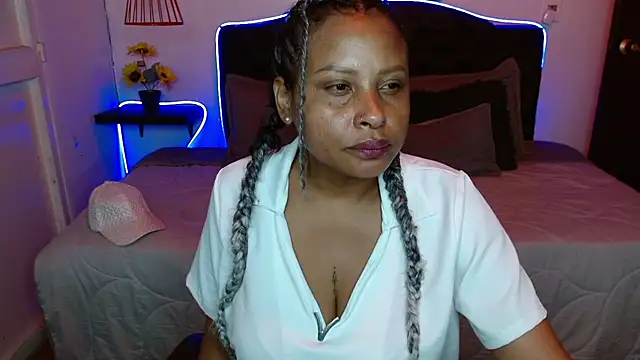 Dominik girl online show from 11-05-25, 07:17