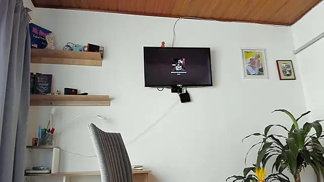 Snapshot of manucute_23_ chatting on 02-10-26, 03:11 manucute 23 online show from 02-10-26, 03:11