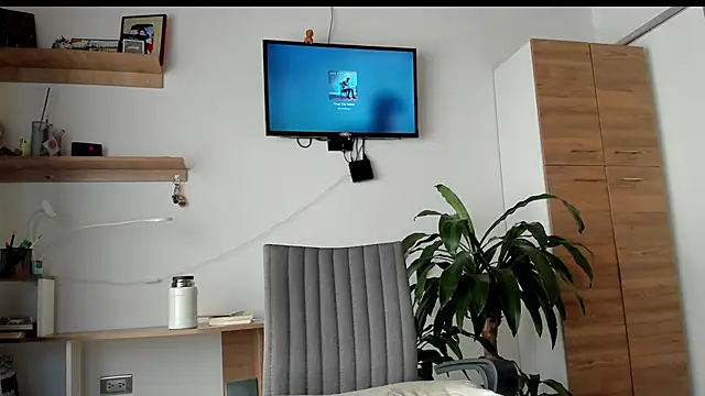 manucute 23  online show from 06-19-26, 03:40