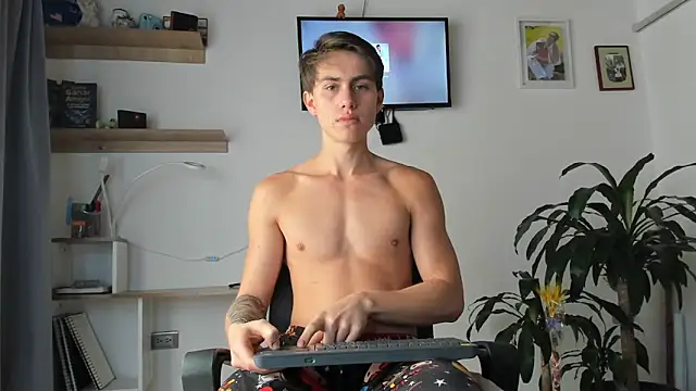 Snapshot of manucute_23_ chatting on 02-13-26, 02:17 manucute 23 online show from 02-13-26, 02:17