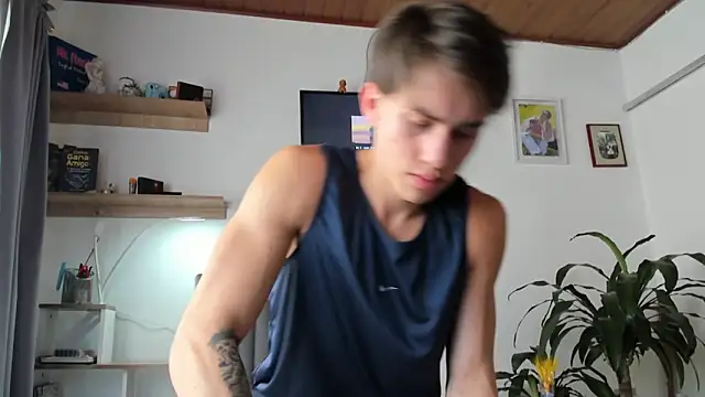 Snapshot of manucute_23_ chatting on 02-11-26, 04:18 manucute 23 online show from 02-11-26, 04:18