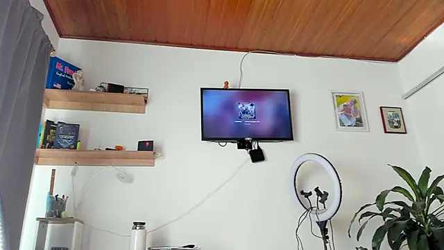 Snapshot of manucute_23_ chatting on 01-31-26, 07:12 manucute 23 online show from 01-31-26, 07:12