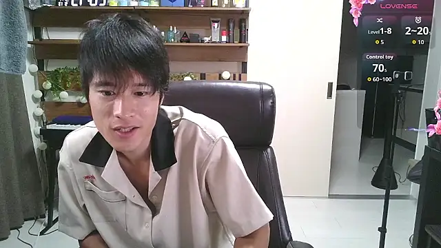 Snapshot of IroManager chatting on 09-13-25, 11:21 IroManager online show from 09-13-25, 11:21