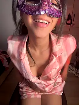 Snapshot of ZINA-MOROCCO chatting on 10-17-25, 12:14 ZINA-MOROCCO online show from 10-17-25, 12:14