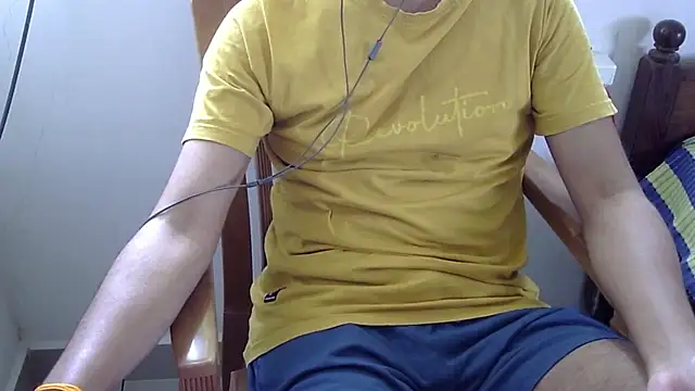 Snapshot of The_SHY_uncut chatting on 01-14-25, 05:51 The SHY uncut online show from 01-14-25, 05:51