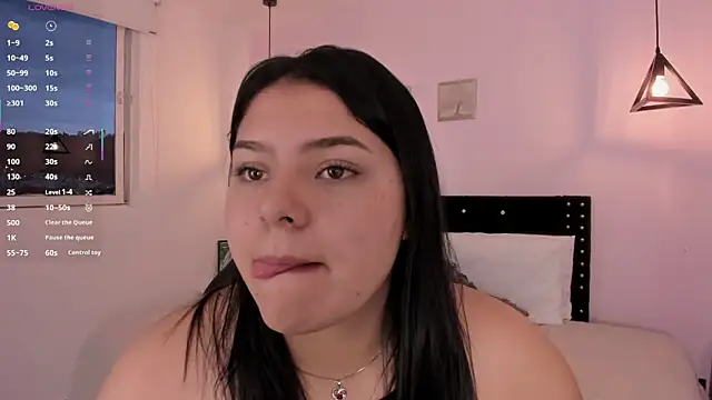 Oriana Guzman online show from 10-09-25, 10:54